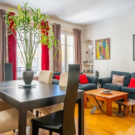 Creative Artist's Retreat In * Paříž